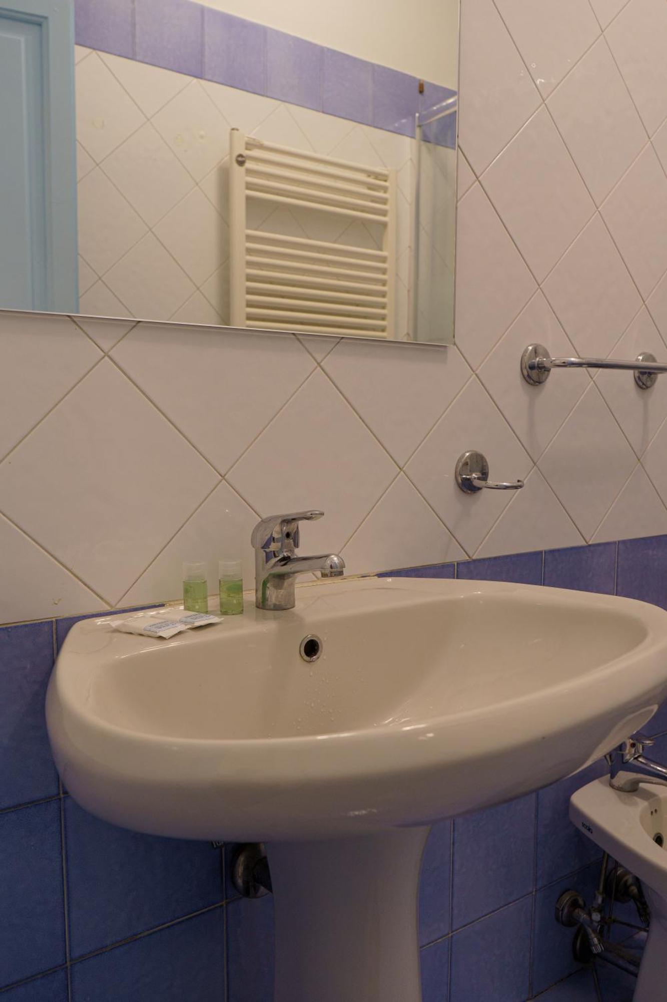 Central 1 Bedroom Apartment In The City Center Florenz Exterior foto